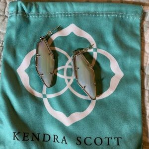 Be let Kendra Scott Earrings